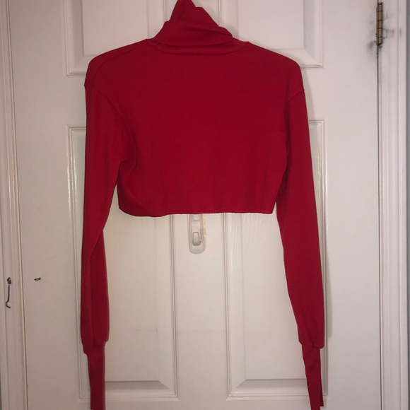 Long-sleeve turtle neck crop top - Picture 5 of 5